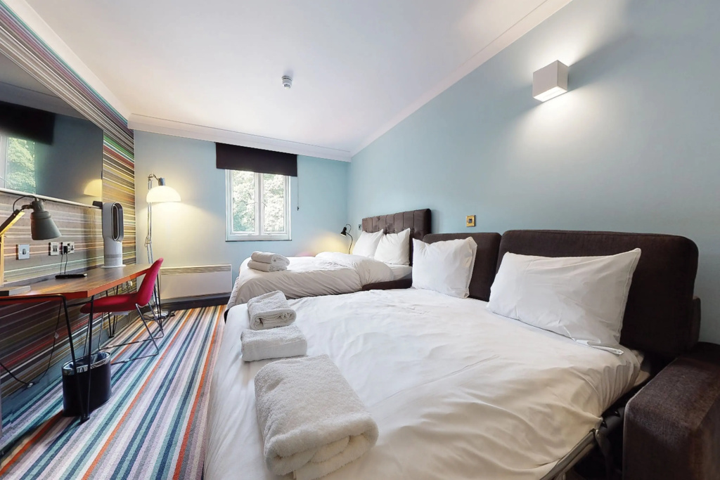 Village Hotel Leeds North - Général