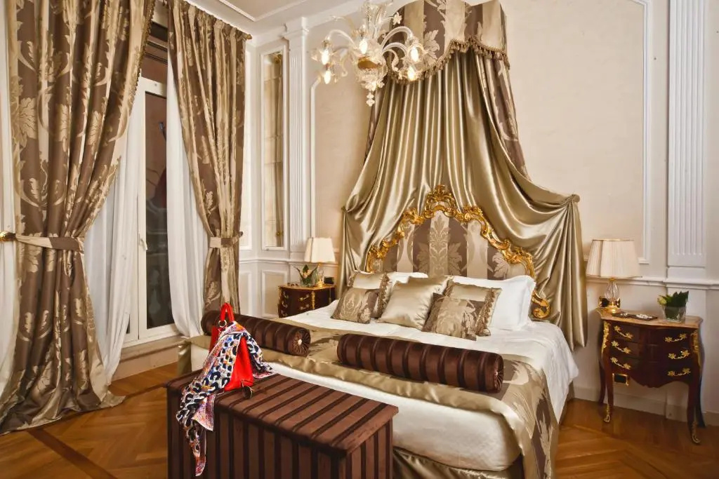 Balcony & Terrace