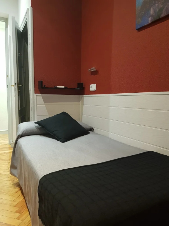 1 Bedroom Standard Single room with city view