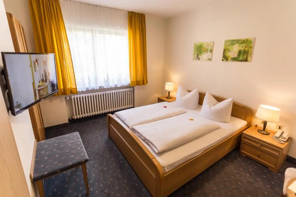 Standard Double room (full double bed)