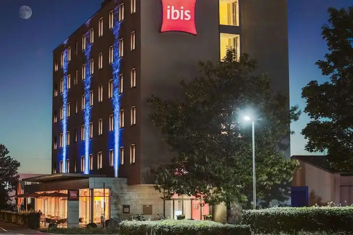 Hotel ibis Friedrichshafen Airport Messe - Chambres