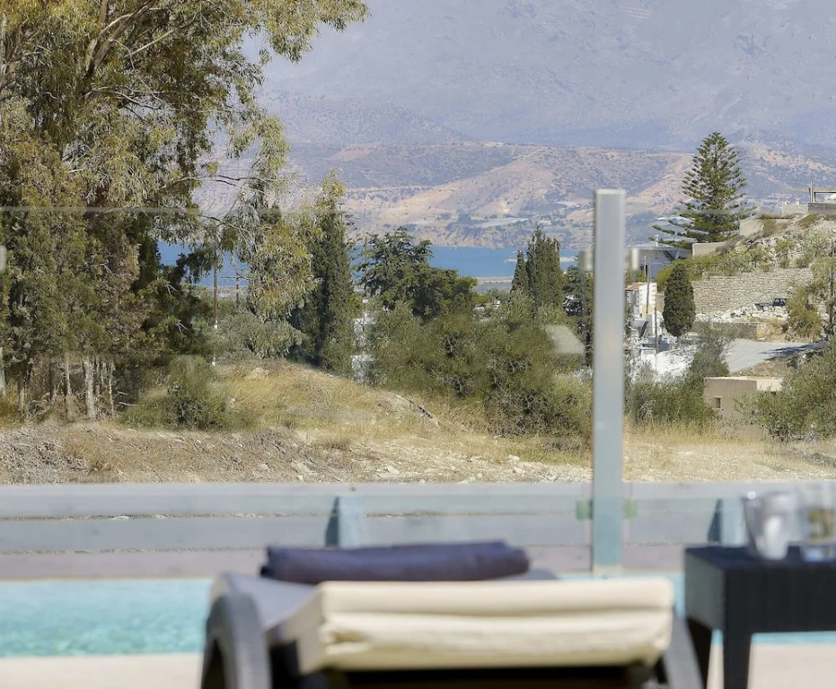Kouros Villa