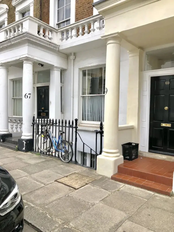 Victoria Station Apartment