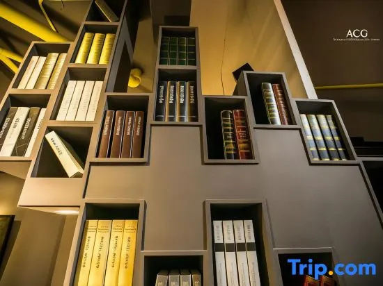 Artzone Hostel