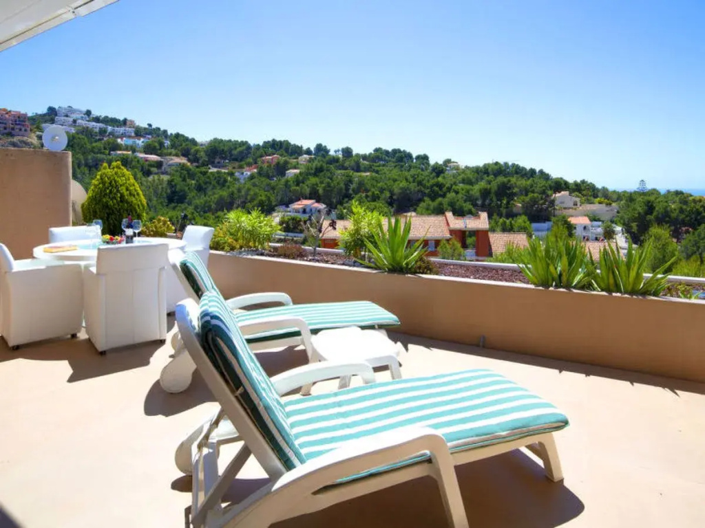 Balcony & Terrace