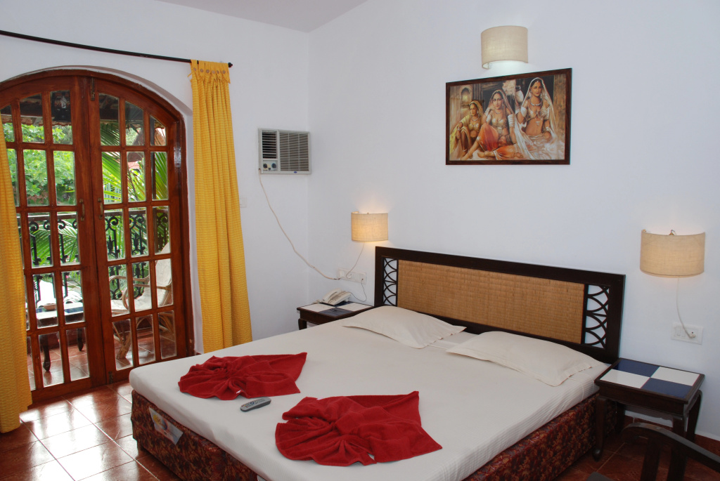 Sea Breeze Beach Resort Candolim in Candolim