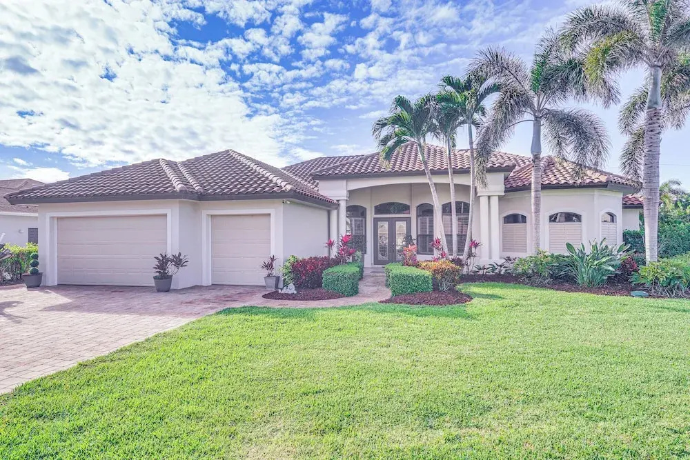 3 Mi to Bonita Beach: Outdoor Oasis w/ Pool & Spa!