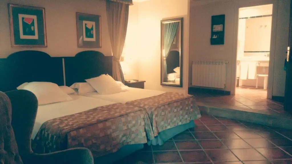 Parador de Santo Domingo Bernardo de Fresneda - Chambres
