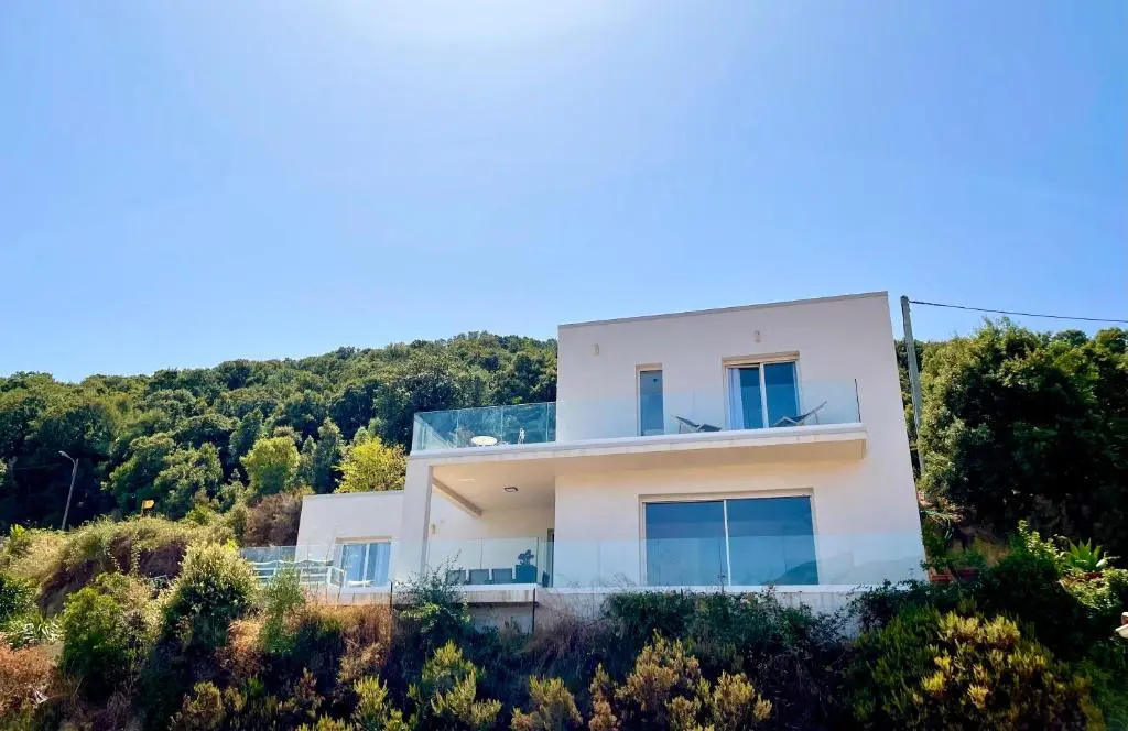 Voir la photo 1 — villa I Cresti proche centre ville et plages