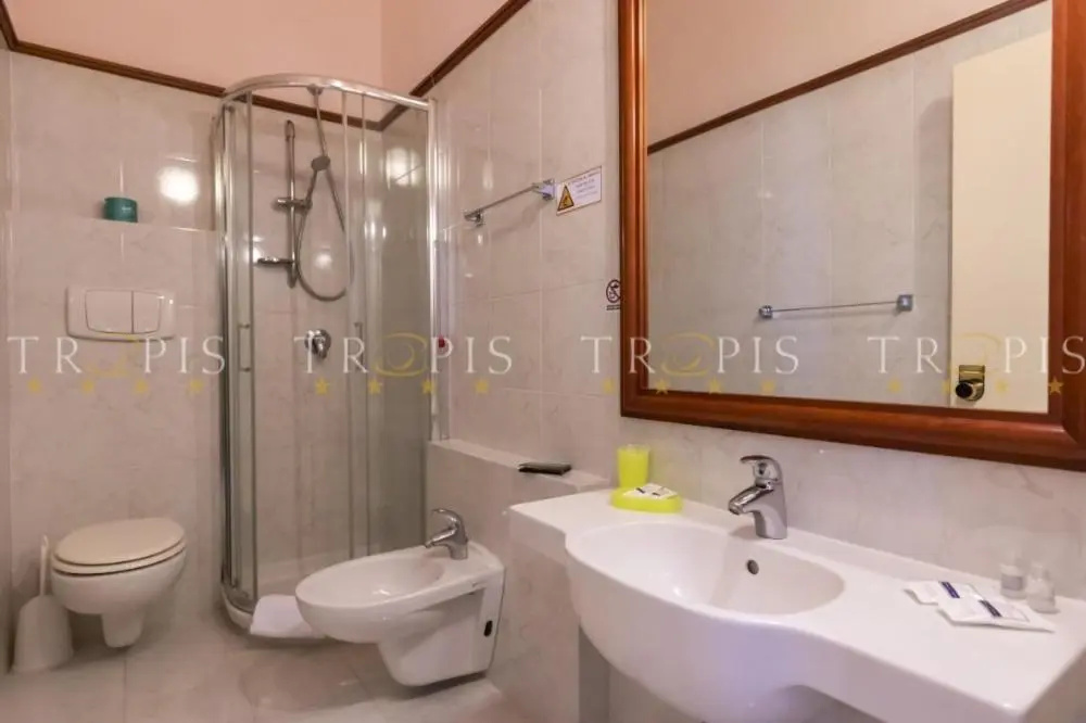 Tropis Hotel - Chambres