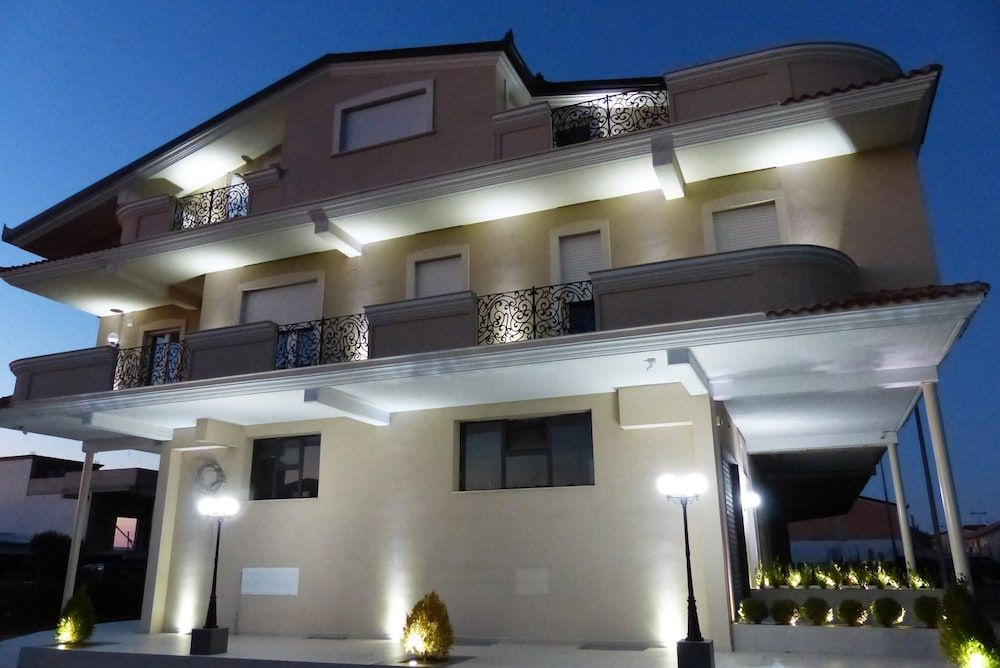 Hotel photo 1