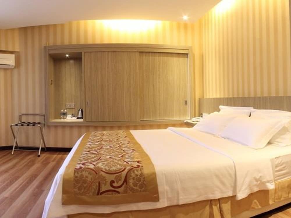 Mandarin Hotel