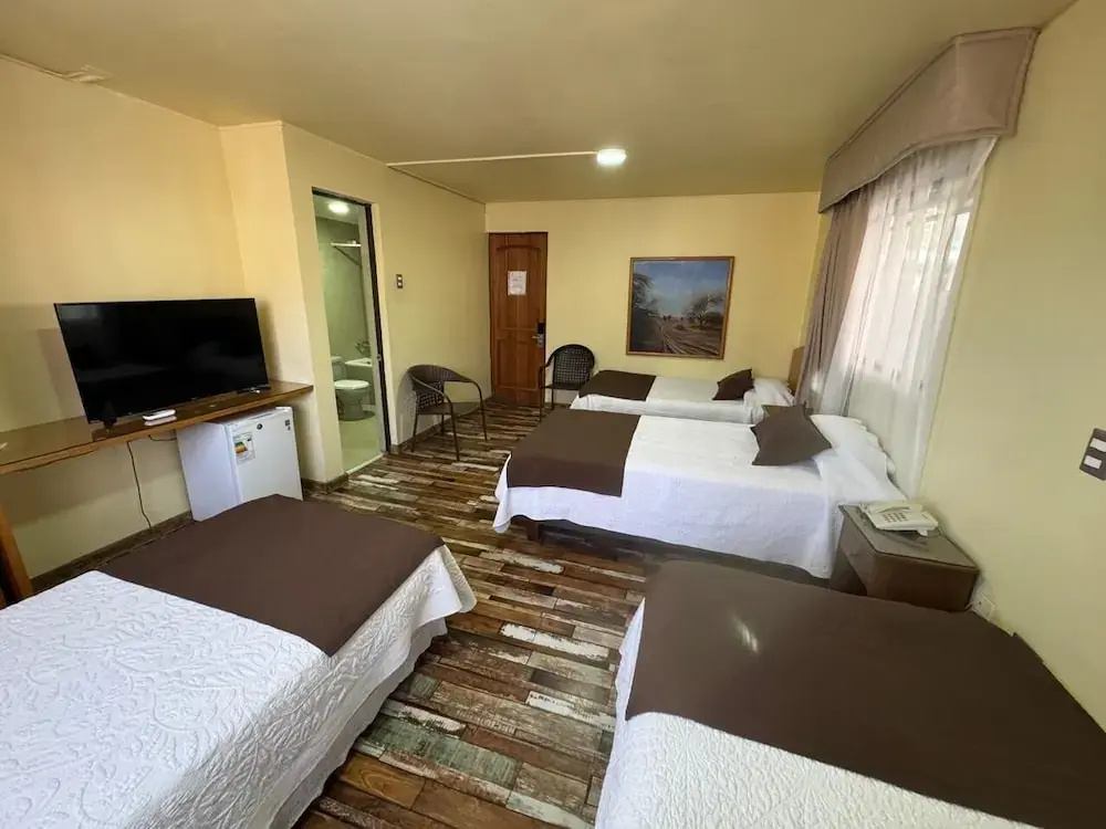 Standard Quadruple room with city view