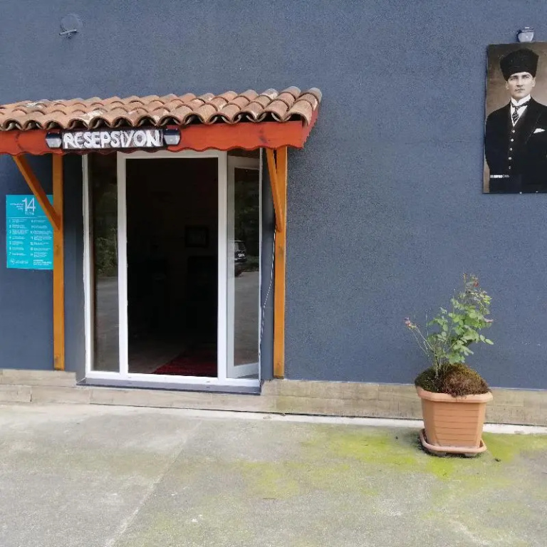 Pinar Kir Evi
