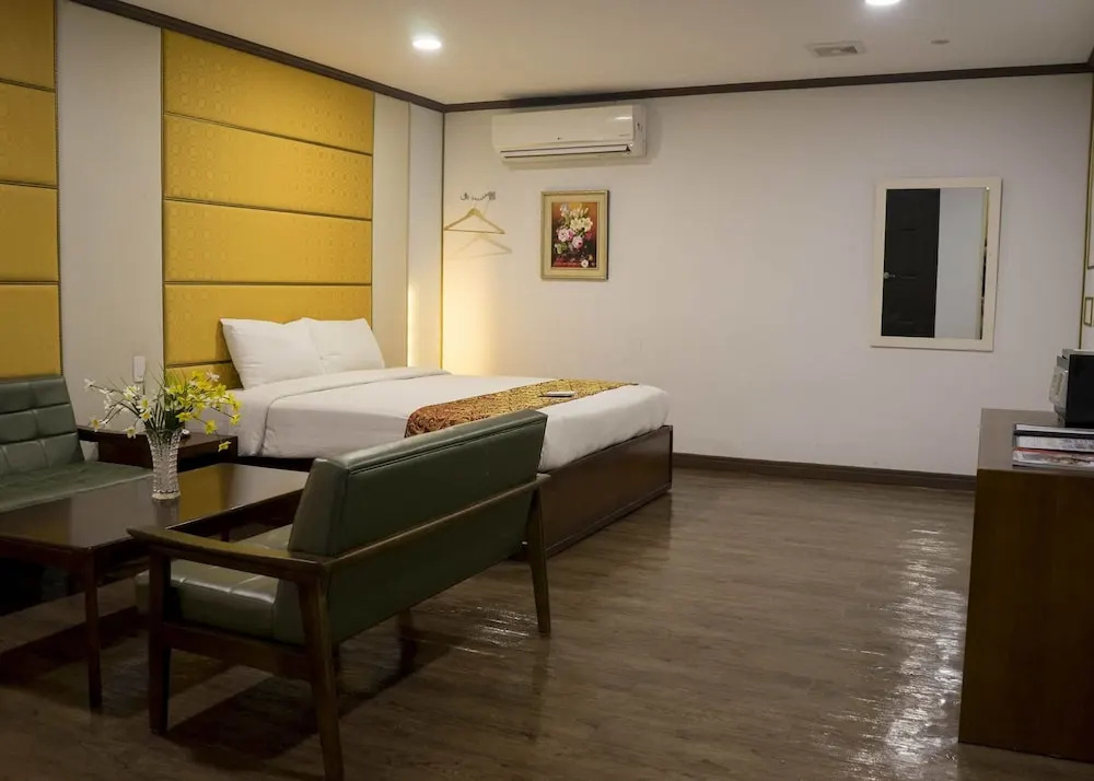 Deluxe Apartment
