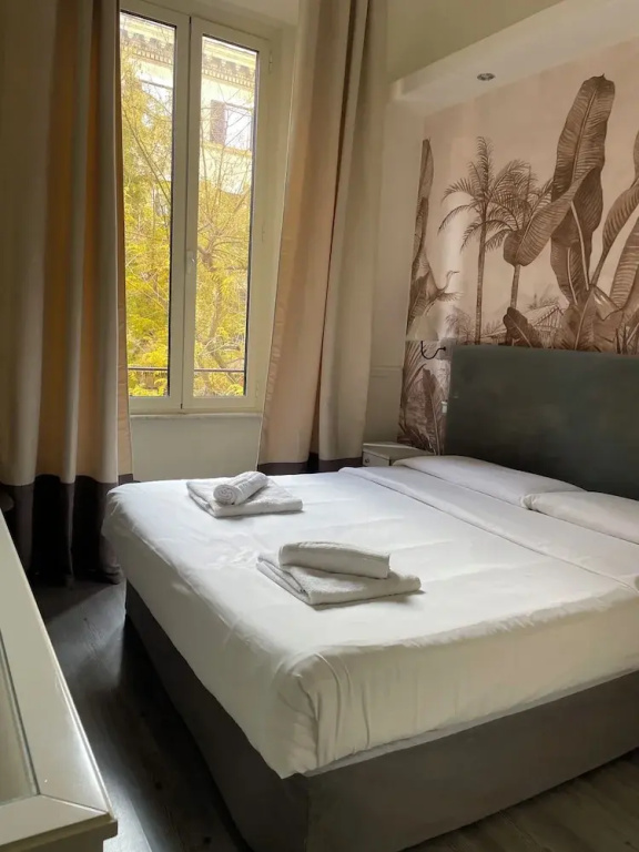 Deluxe Double room (full double bed)