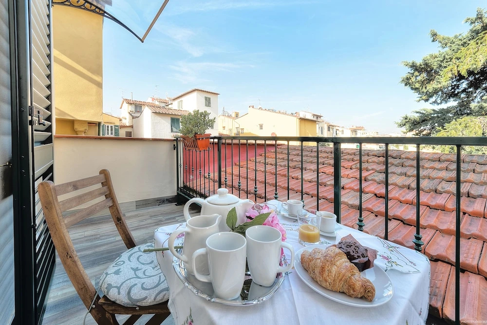 Guelfa 30 Suite with terrace in Florence