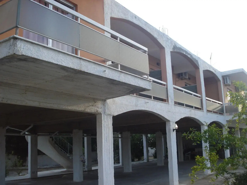 Golden Beach Hotel