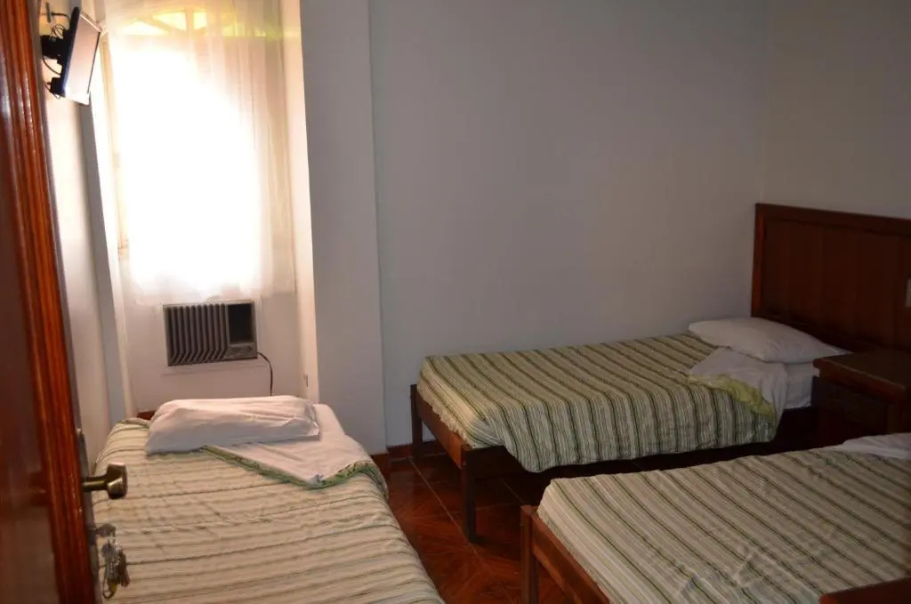 Reinales Plaza Hotel - Chambres