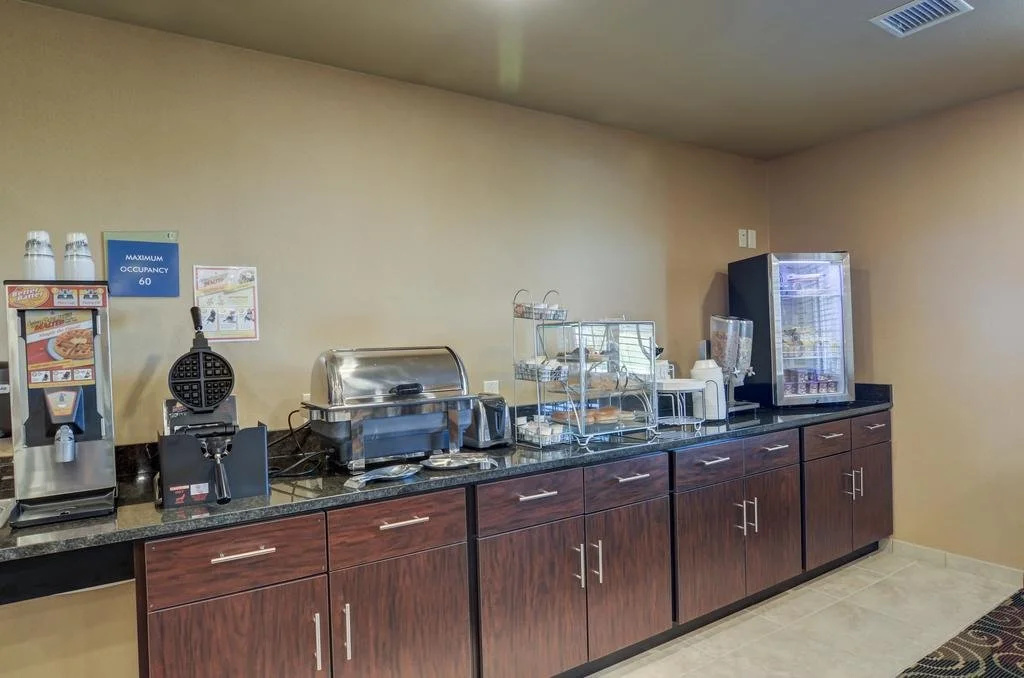 Food & Beverage