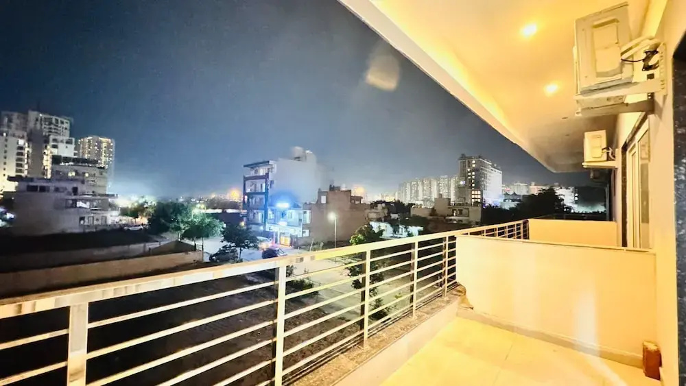 Sky Hotel