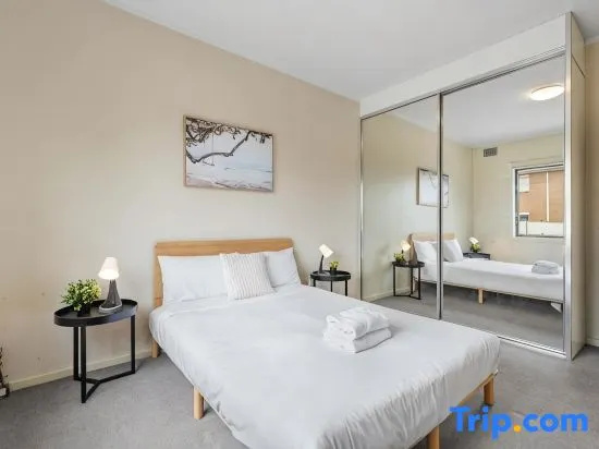 Entire 2BR Apartment – Convenient Transit & Close to Amenities
