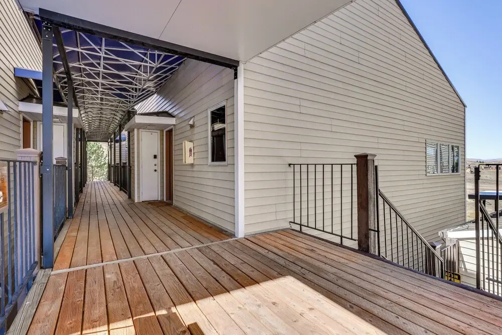 Walk to Ski Lift & Hiking: Granby Ranch Condo!