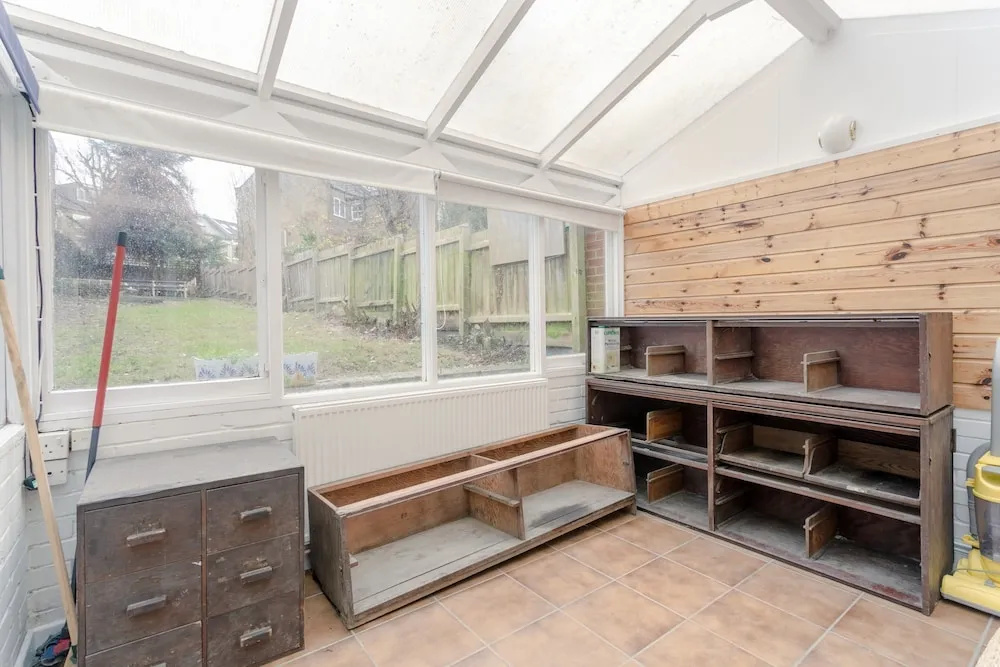 1 Bedroom Flat With Lofty Ceilings and Garden