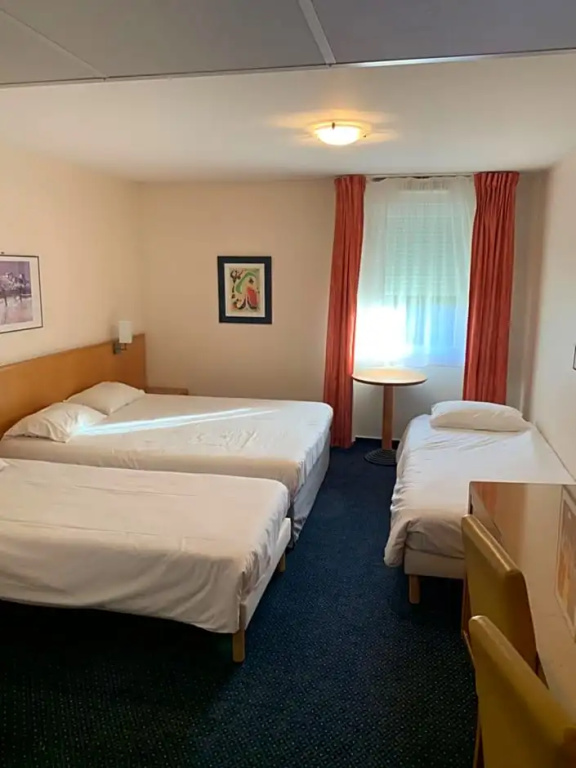 Greet Hotel Montbeliard - Chambres