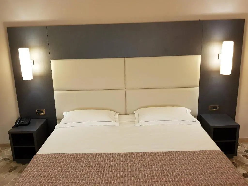 Hotel Astra Ferrara - Chambres