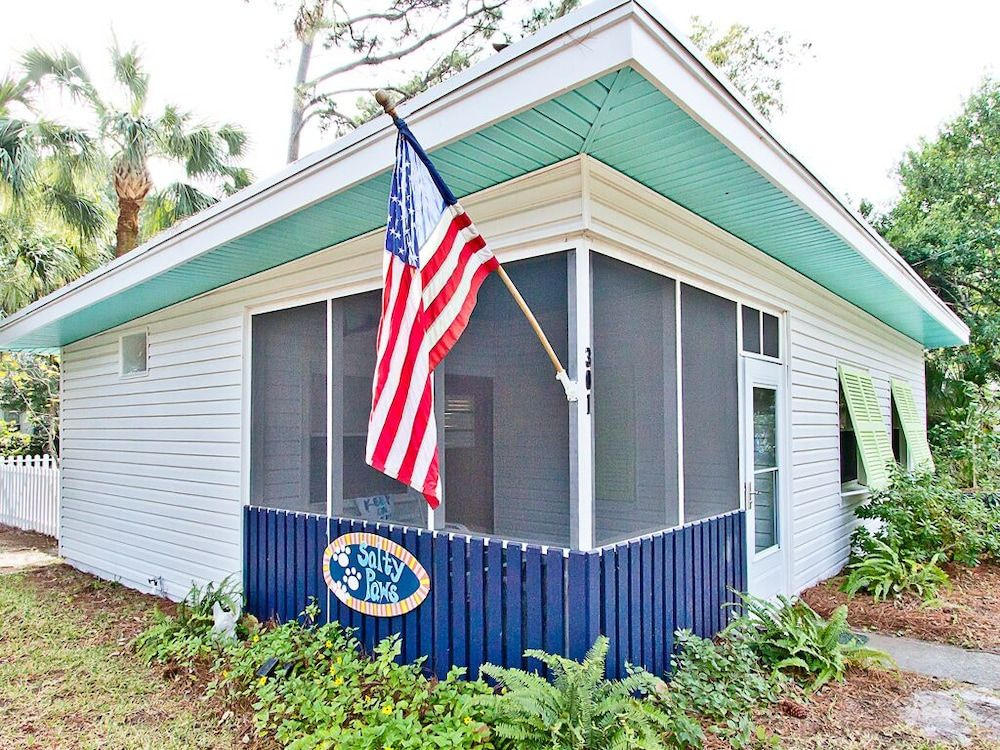 Salty Pause by Tybee Vacation Rentals