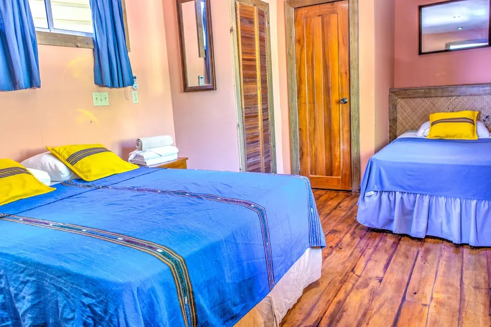 1 Bedroom Economy Double room with ocean view (full double bed)