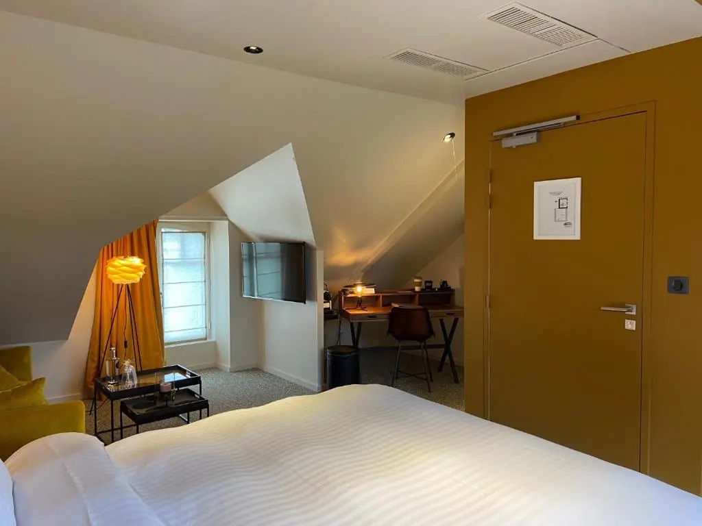 Superior Double room (full double bed)