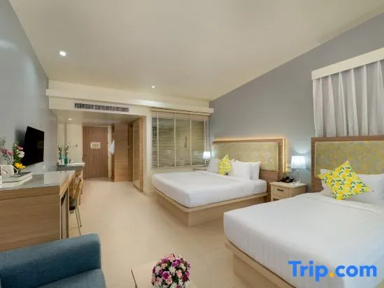 Трёхместный семейный номер Premier в The Briza Beach Resort Khaolak