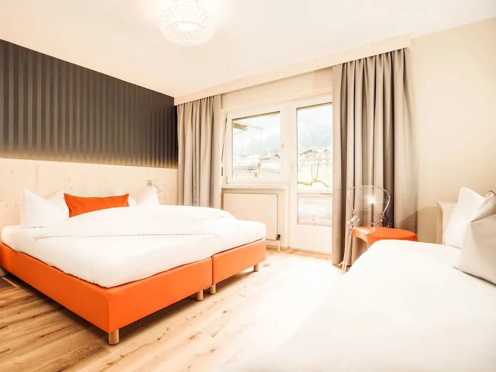 Superior Double Cottage with balcony full double bed