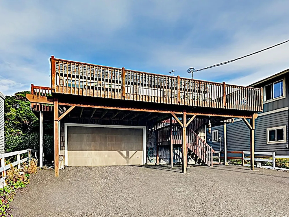 New Listing! Pelican Harbor: Beachfront Treasure 3 Bedroom Home