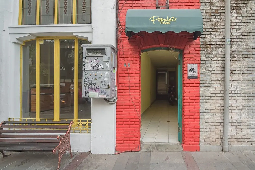 Populair Hostel by RedDoorz