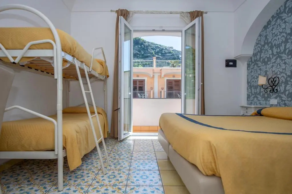 Standard Quadruple room