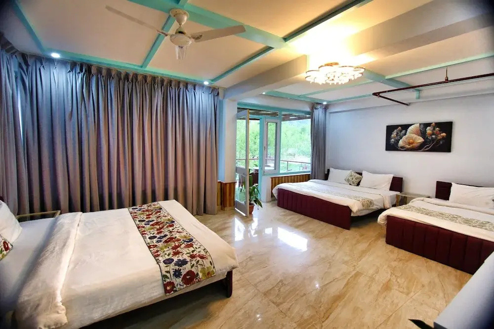 Standard Family room
