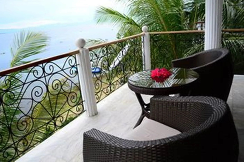 Balcony & Terrace
