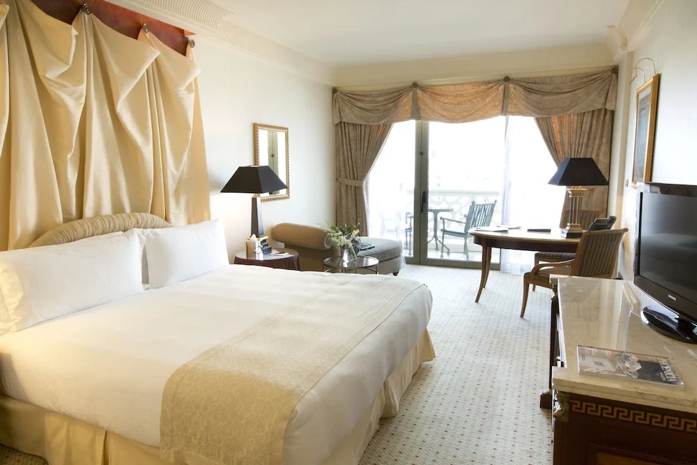 Premium Double room with balcony and with view (full double bed)