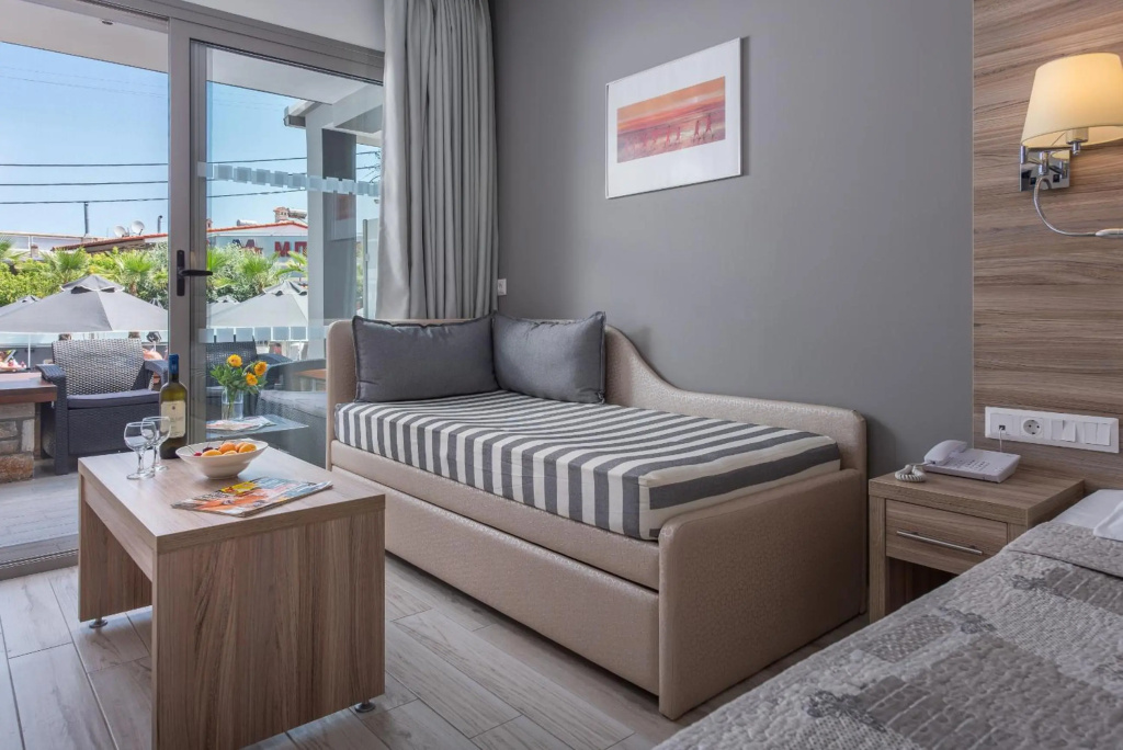 Dionysos Hotel & Suites - Général