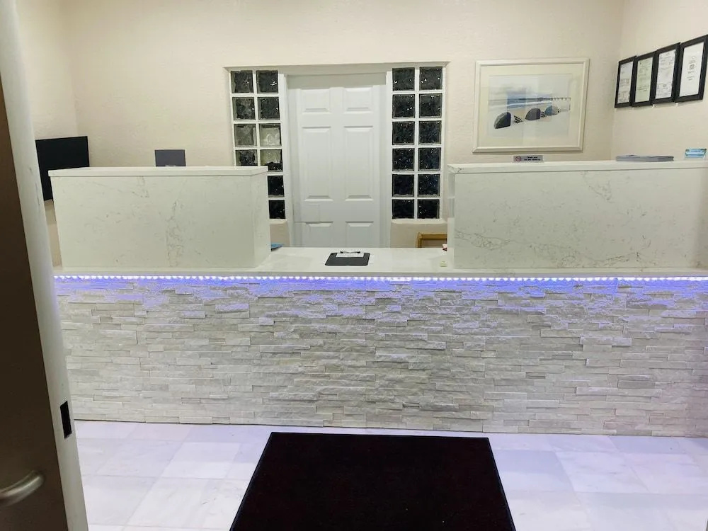 Lobby & Reception