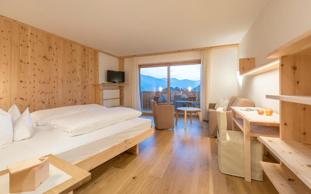 Hotel Jonathan — 3