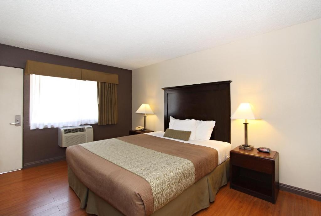 Royal Pagoda Motel Room Type - King Room