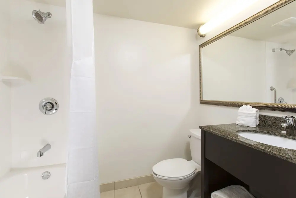 Courtyard by Marriott Across Universal Orlando - Chambres