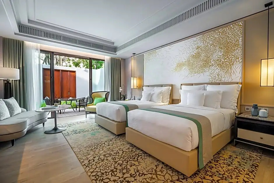 3 Bedrooms Villa Club Lounge Access