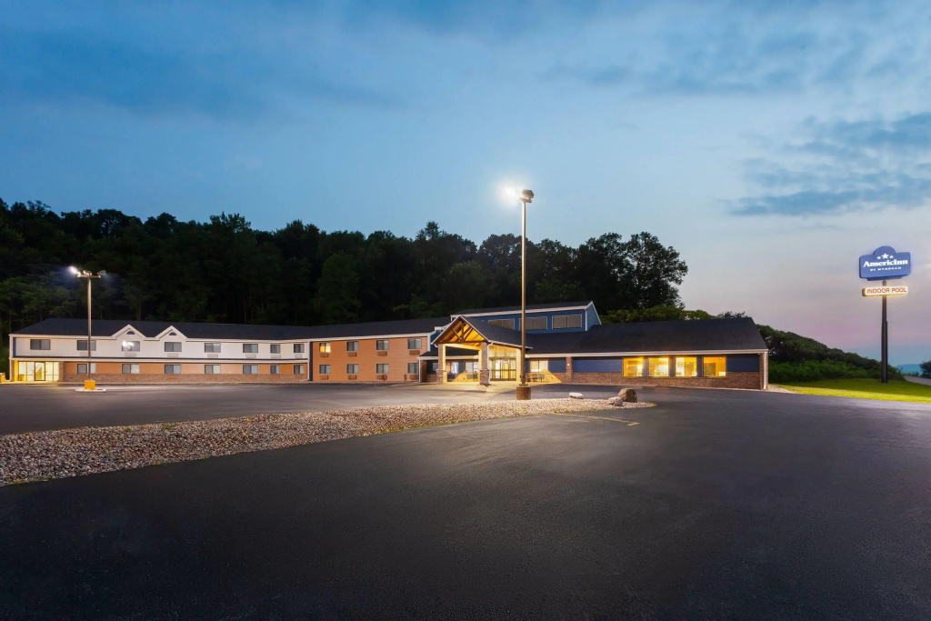 AmericInn by Wyndham West Salem