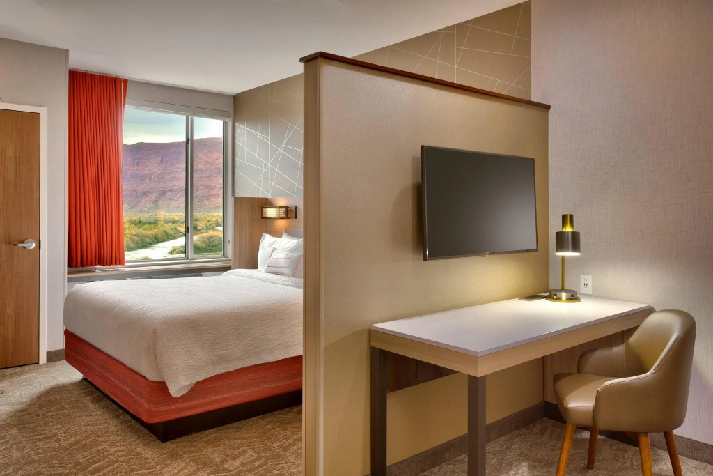Double Suite (full double bed)