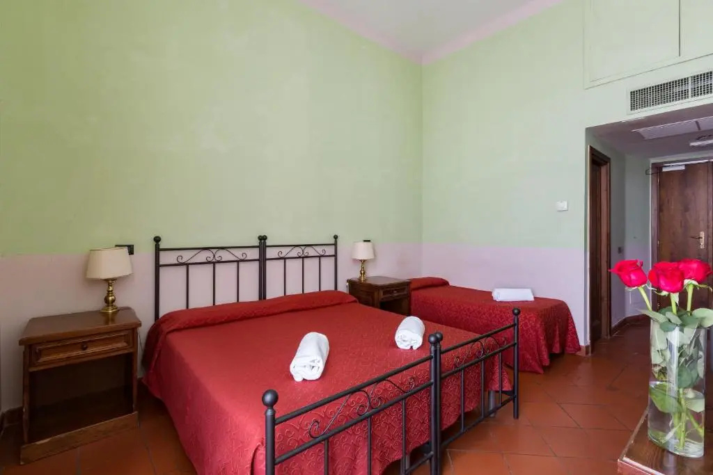 Hotel Domus Sessoriana - Chambres